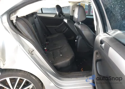 2014 Volkswagen Jetta 1.8T Se z USA, uszkodzony, nr VIN 3VWD17AJXEM294670